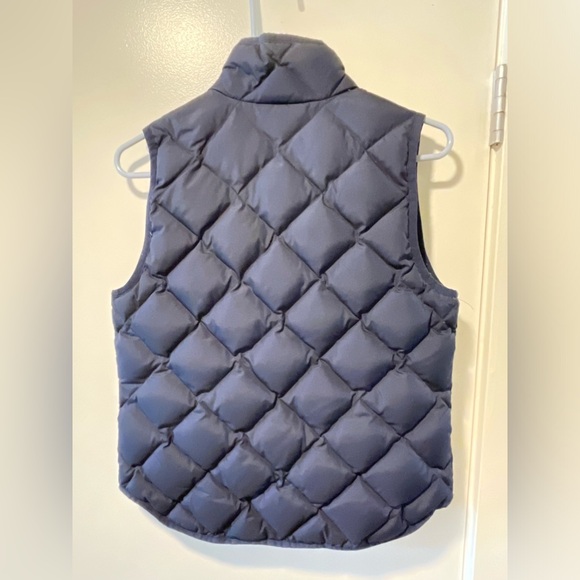 Jcrew navy puffy vest with gold elements - Picture 6 of 6